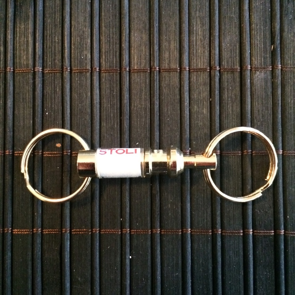 KEY CHAIN> STOLI>>>>>>